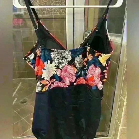 Time and Tru swimsuit. Black and bright floral print with tie at waist.XL(16-18) - Picture 2 of 4